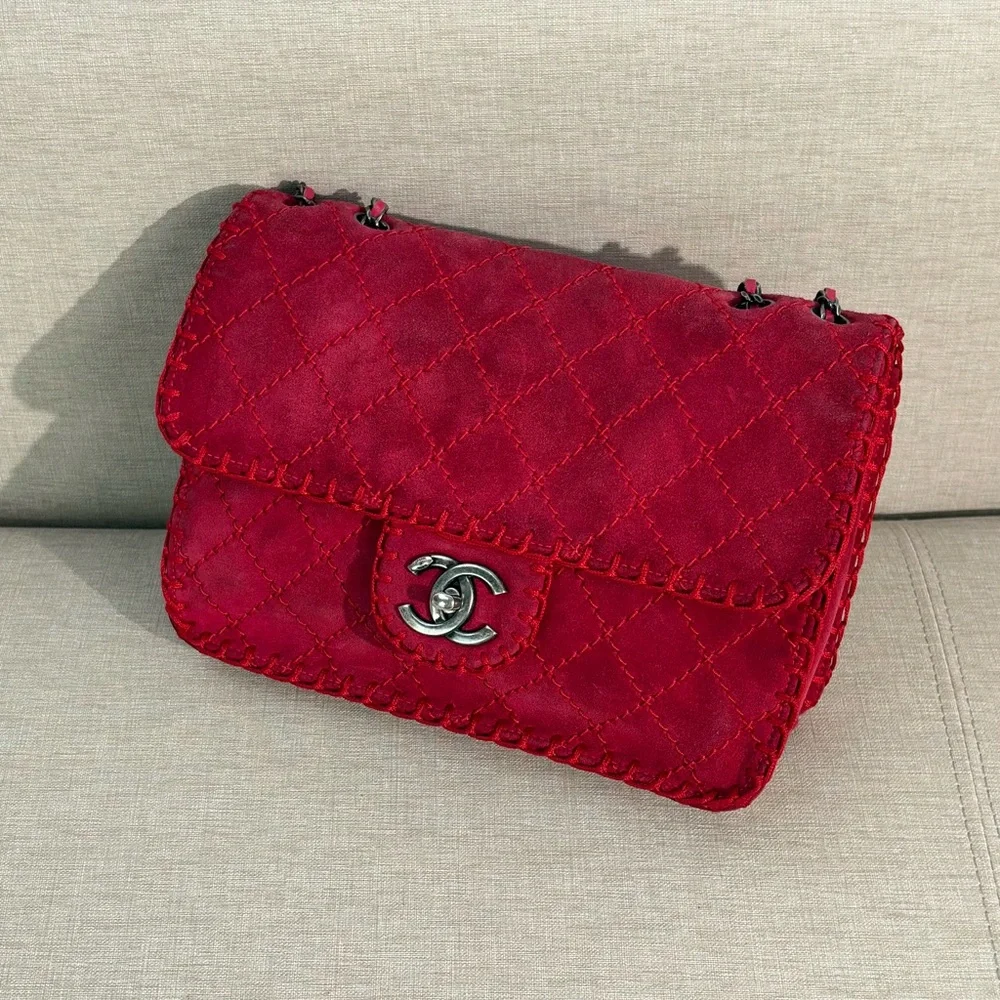 CHANEL Red Suede Whipstitched Classic Flap Medium SHW - Picture 3 of 17